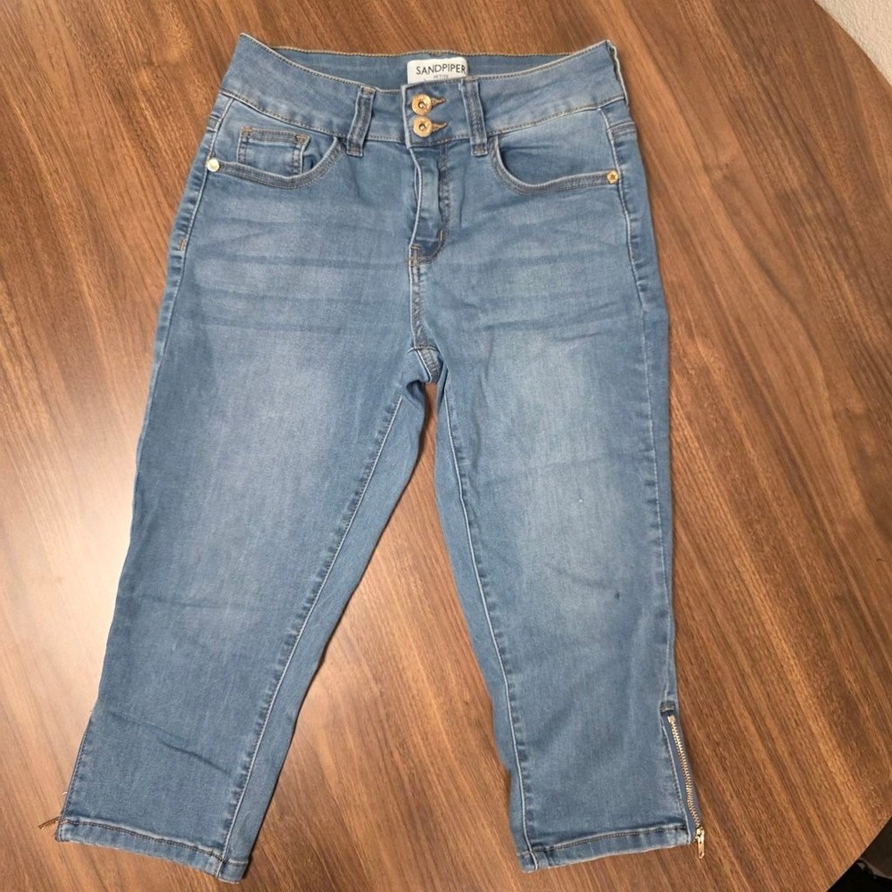Sandpiper Petite Denim Capri Pants